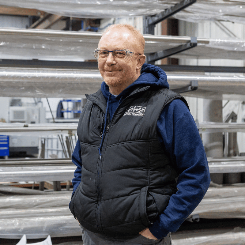 Loos Machine & Automation employee working